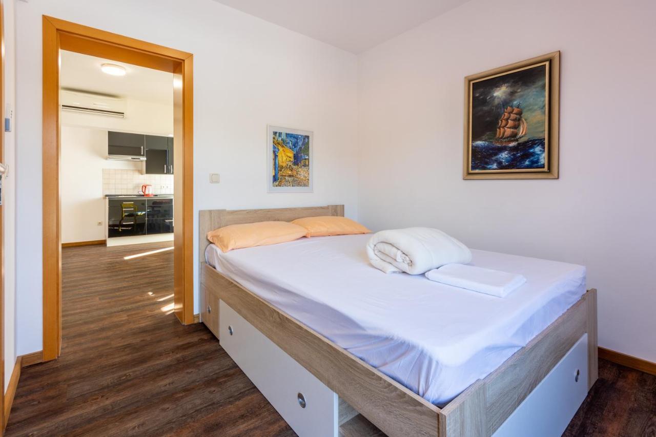 Rimac Apartment And Rooms Novi Vinodolski Zewnętrze zdjęcie